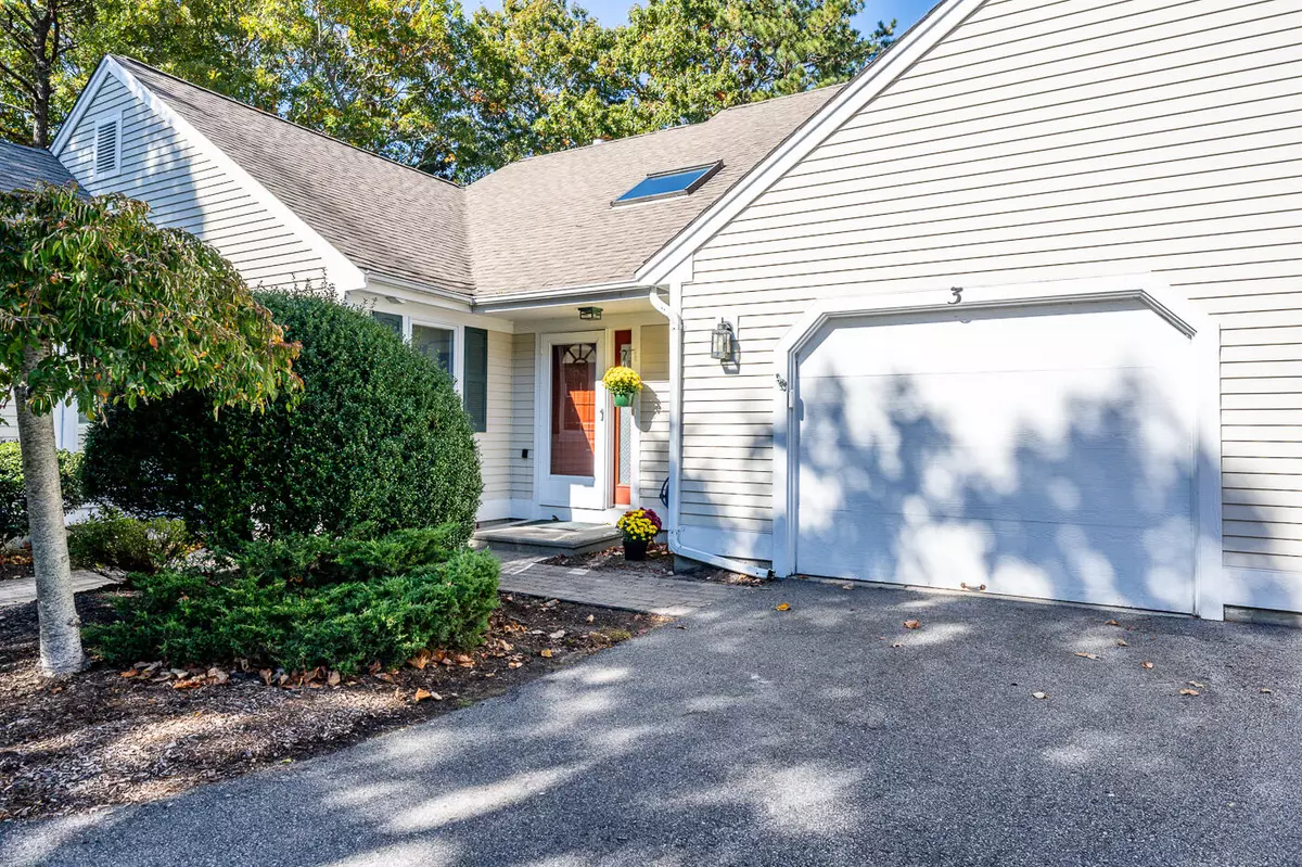 Mashpee, MA 02649,3 Mainsail Circle