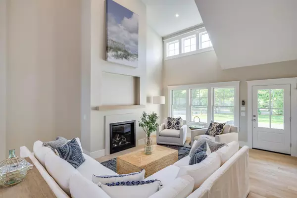 Orleans, MA 02653,6 Monomoy Lane