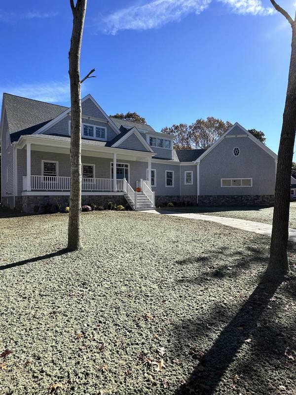 East Falmouth, MA 02536,lot 487 Menauhant Road