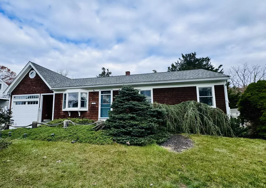 19 Summer Street, Buzzards Bay, MA 02532