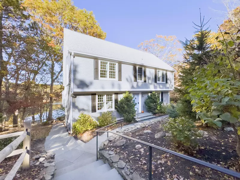 357 Holly Avenue, Brewster, MA 02631