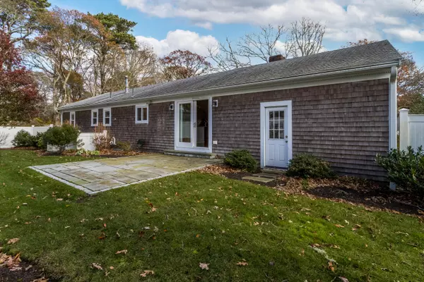 Centerville, MA 02632,76 Cranberry Lane