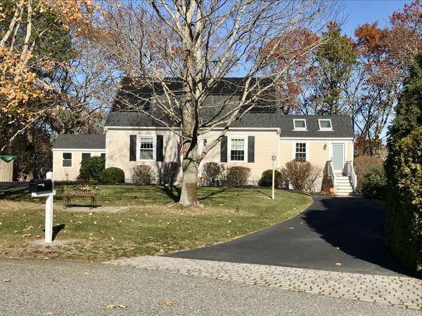 21 River Run, Mashpee, MA 02649