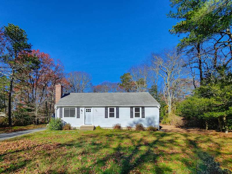 29 Chopteague Lane, Marstons Mills, MA 02648