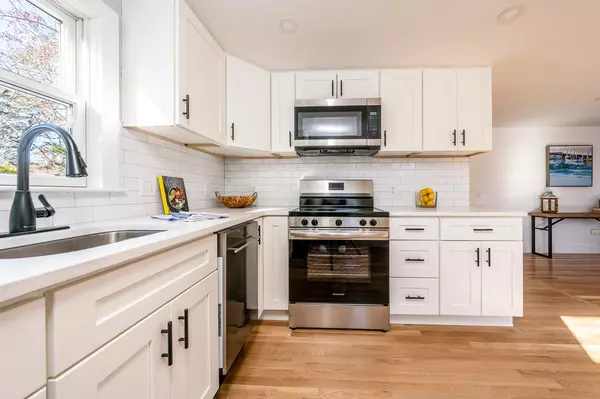 South Yarmouth, MA 02664,5 Samoset Road