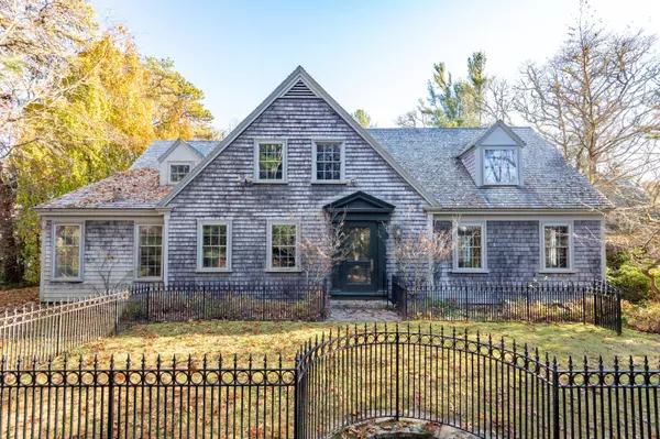 106 Bay Road,  North Falmouth,  MA 02556