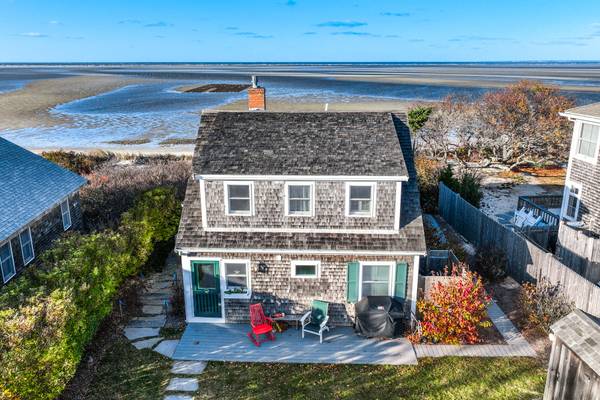 240 Robbins Hill Road, Brewster, MA 02631