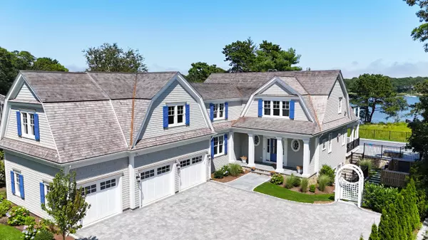 Orleans, MA 02653,64 Pershing Lane