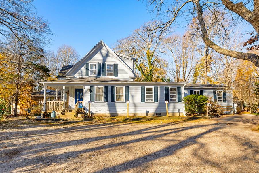 251 Woods Hole Road, Falmouth, MA 02540