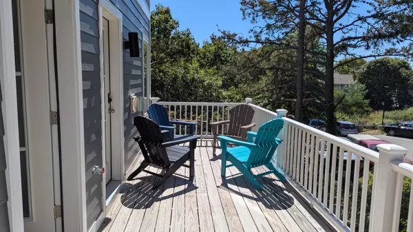 Provincetown, MA 02657,46-A Harry Kemp Way #2