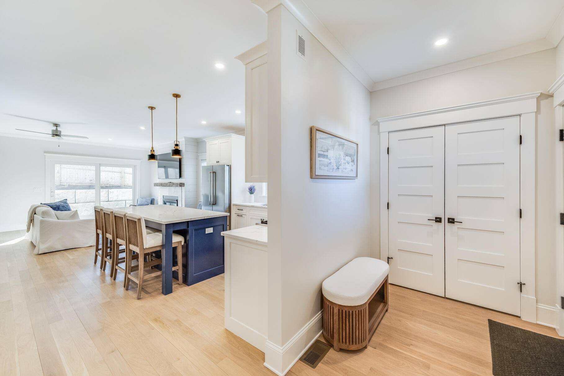 North Falmouth, MA 02556,255 Old Main Road #2B