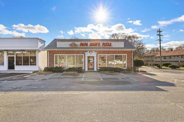 215 Main Street, Hyannis, MA 02601