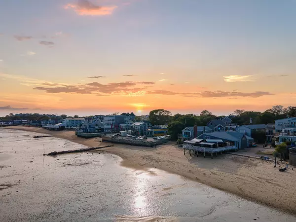 193A Commercial Street #U6, Provincetown, MA 02657