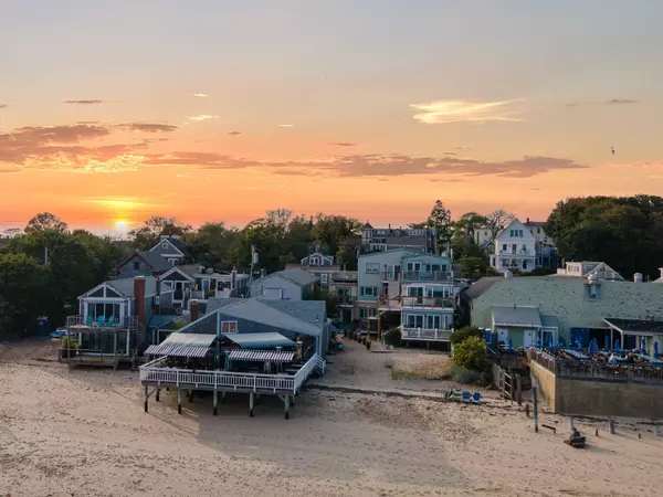 Provincetown, MA 02657,193A Commercial Street #U6