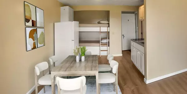 Truro, MA 02666,132 Shore Road #3