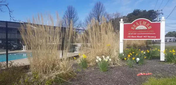 Truro, MA 02666,132 Shore Road #3