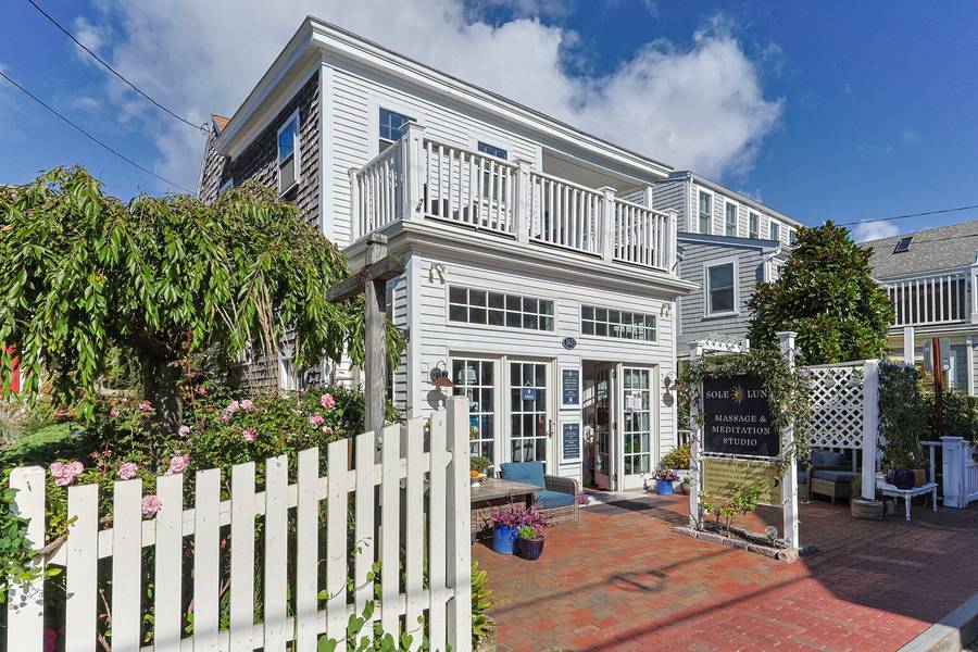 140 Commercial Street, Provincetown, MA 02657