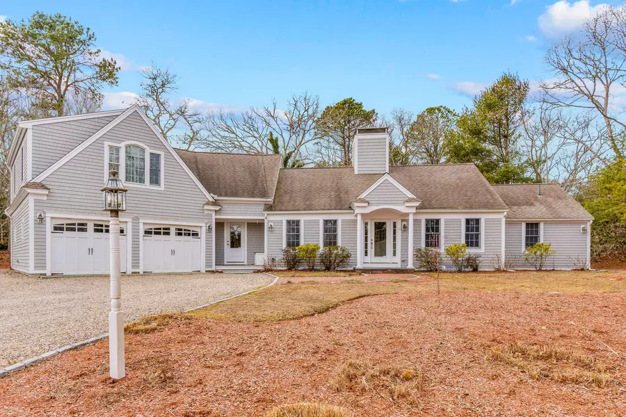 25 Waterway, Mashpee, MA 02649