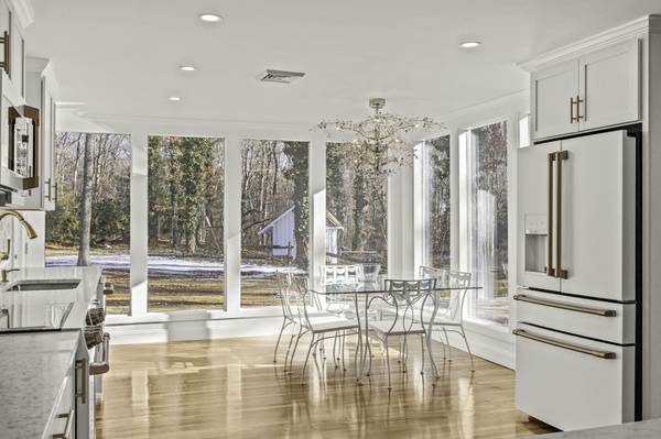 44 Deer Hollow Road, Marstons Mills, MA 02648