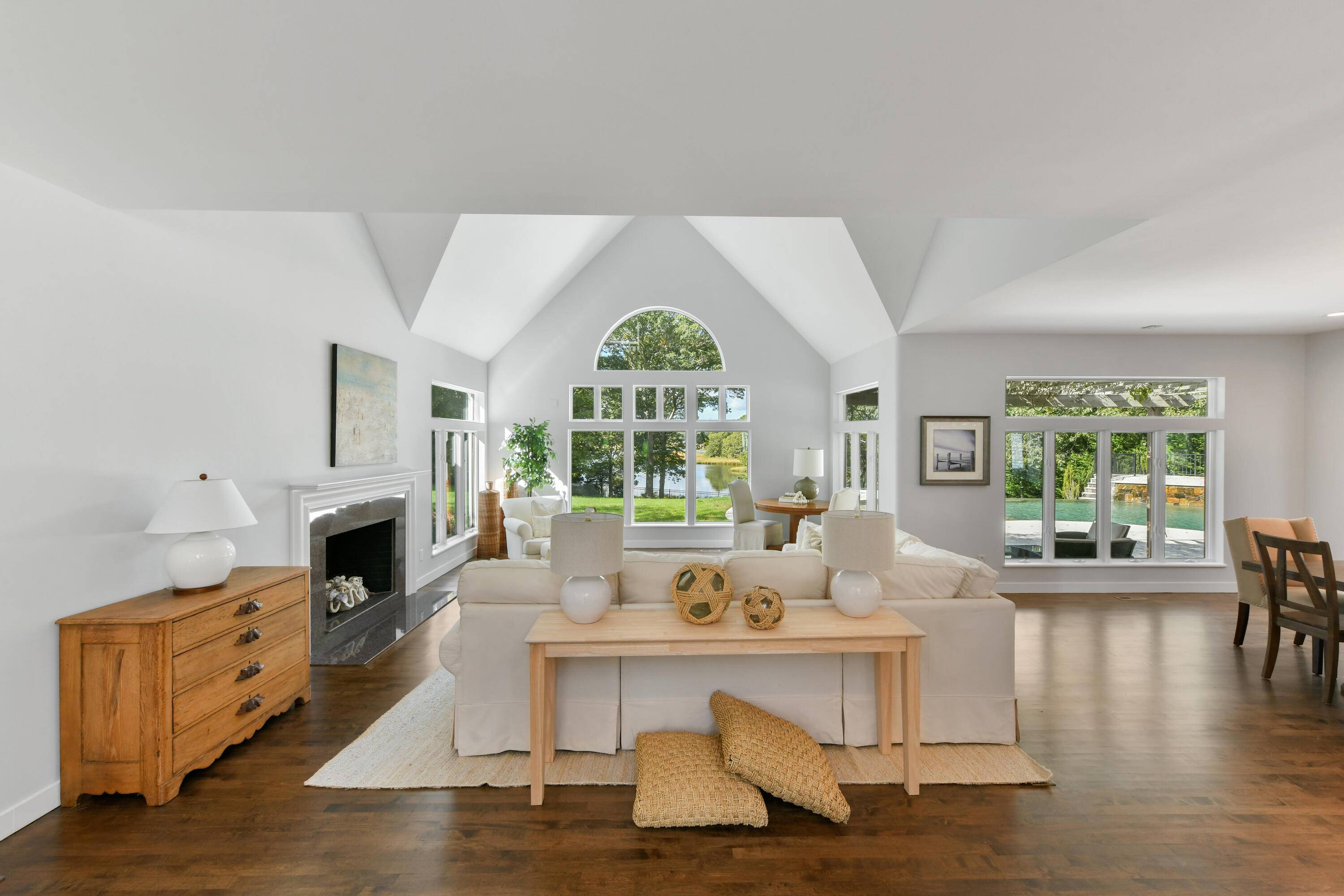 Osterville, MA 02655,38 Beach Plum Hill Road