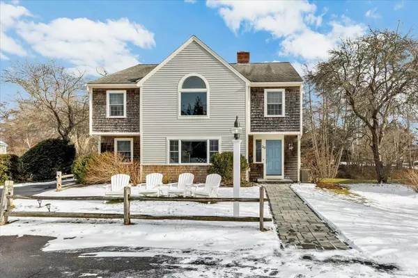 30 Salt Pond Road, Falmouth, MA 02540