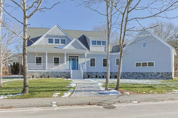 313 Menauhant Road, East Falmouth, MA 02536