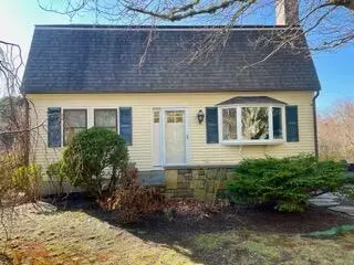 30 Snows Lane, Provincetown, MA 02657