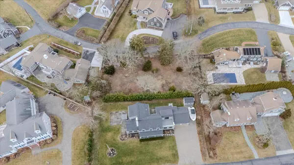 West Harwich, MA 02671,19 Riverway