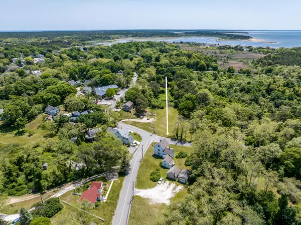 Wellfleet, MA 02667,105 West Main Street