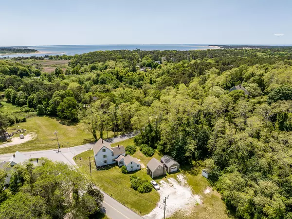 Wellfleet, MA 02667,105 West Main Street