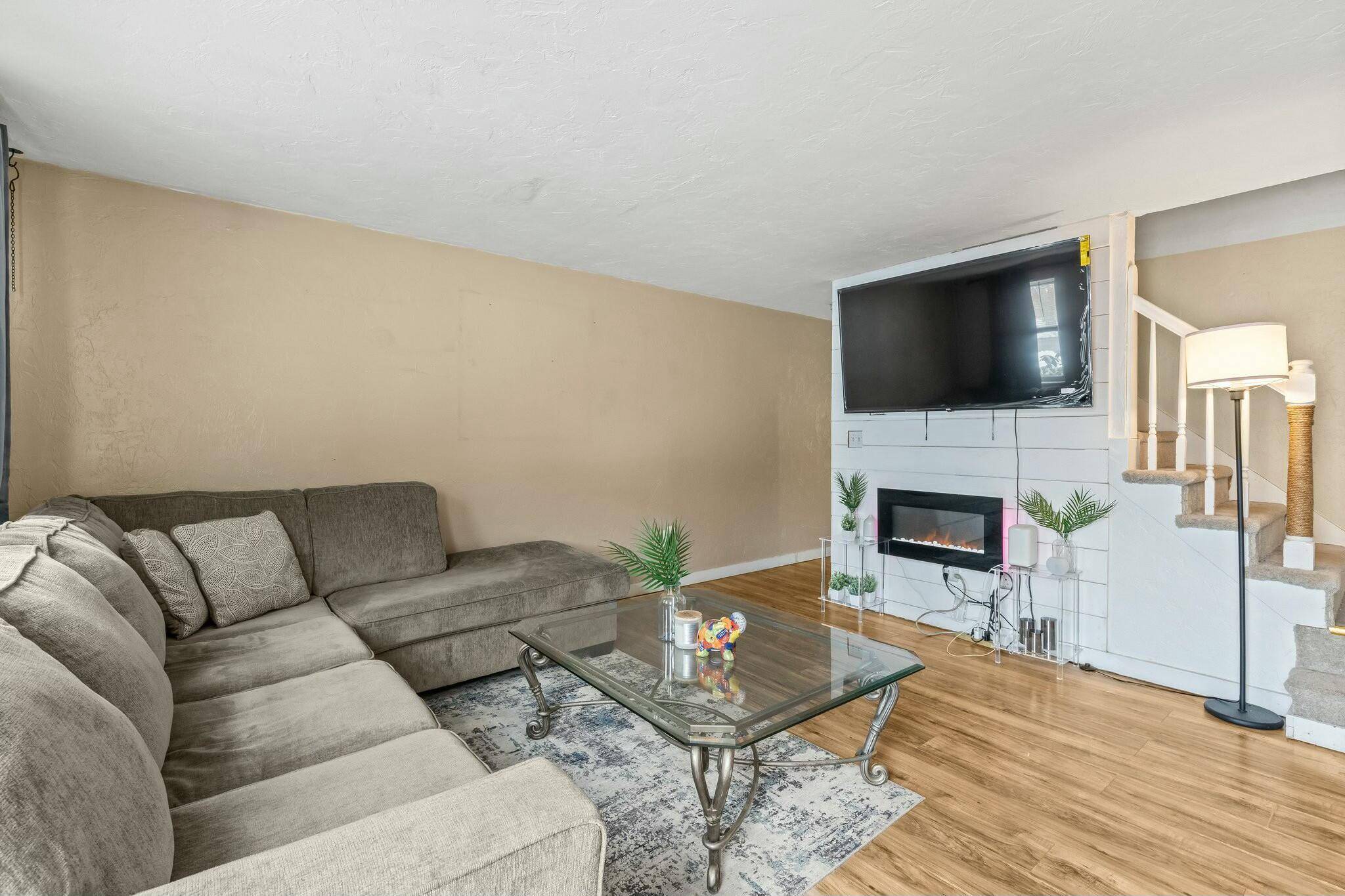 Mashpee, MA 02649,300 Falmouth Road #1C