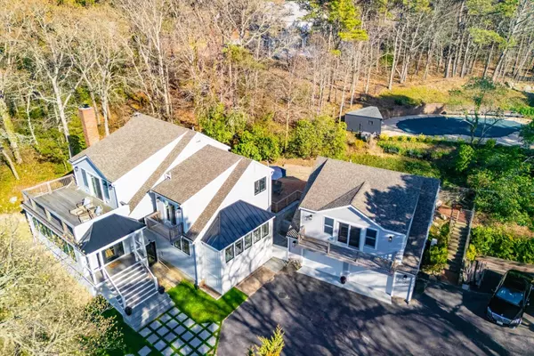 South Yarmouth, MA 02664,118 Driftwood Lane