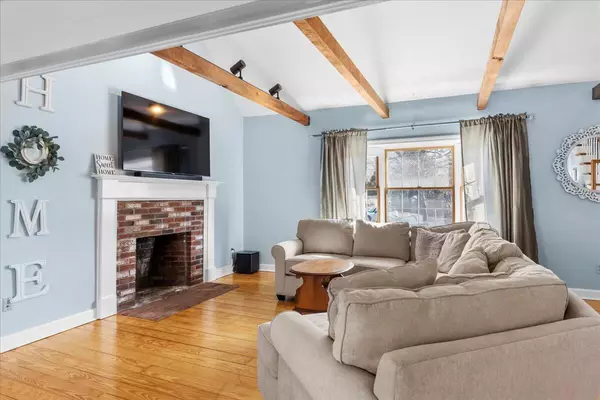 Centerville, MA 02632,395 Strawberry Hill Road