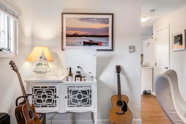 Chatham, MA 02633,1 Seastrand Way #8