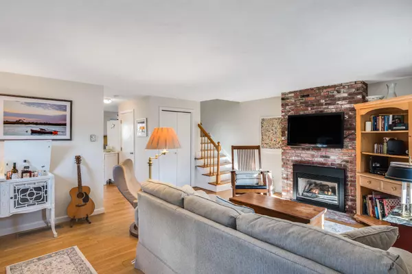 Chatham, MA 02633,1 Seastrand Way #8