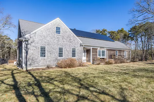 South Chatham, MA 02659,55 Twine Field Drive
