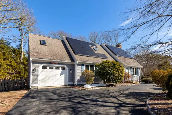 4 Pump House Lane, West Yarmouth, MA 02673