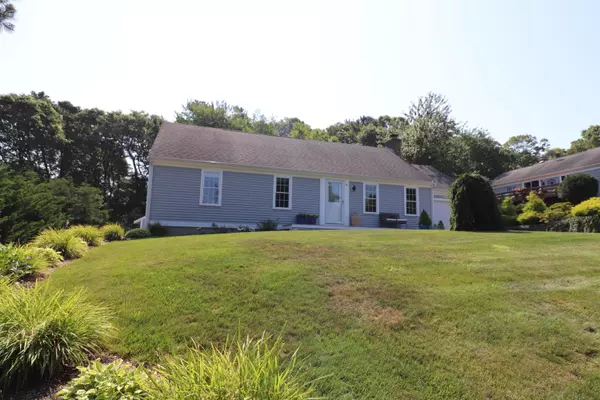 54 Eileen Street, Yarmouth Port, MA 02675