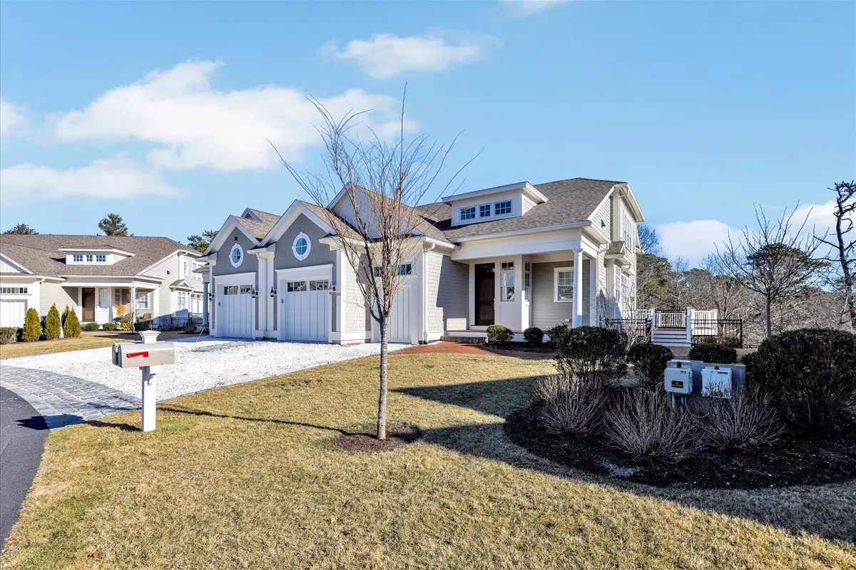 Mashpee, MA 02649,28B Clayton Circle #B