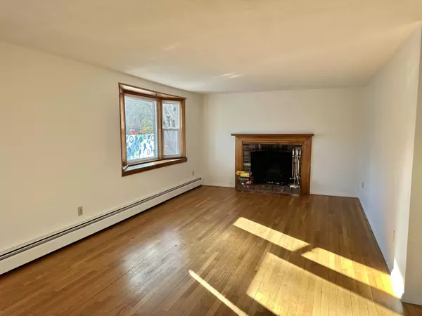 Centerville, MA 02632,54 Chappaquiddick Road