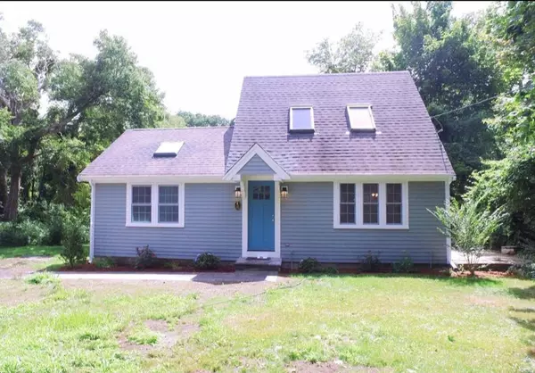 Sagamore, MA 02561,16 Regency Drive