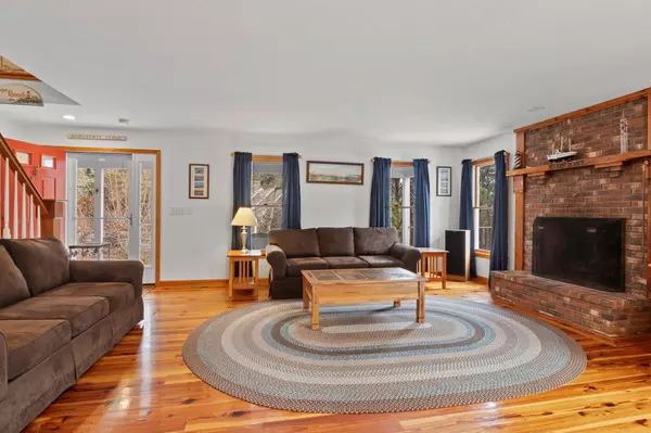 Chatham, MA 02633,70 Lantern Lane