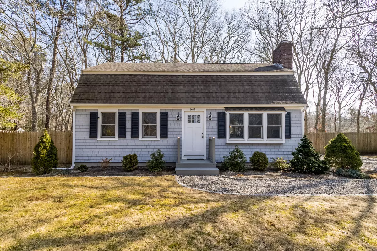 Centerville, MA 02632,644 Skunknet Road
