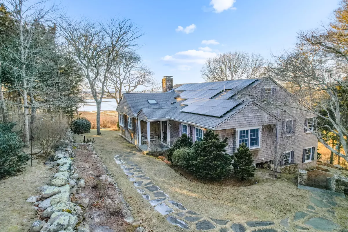 Barnstable, MA 02630,11 Sheperds Way