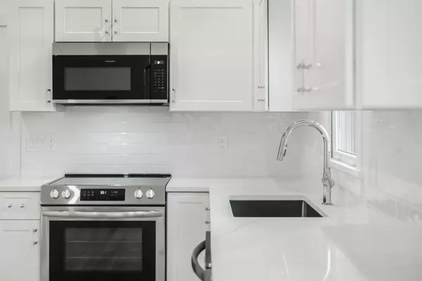 Centerville, MA 02632,310 White Oak Trail