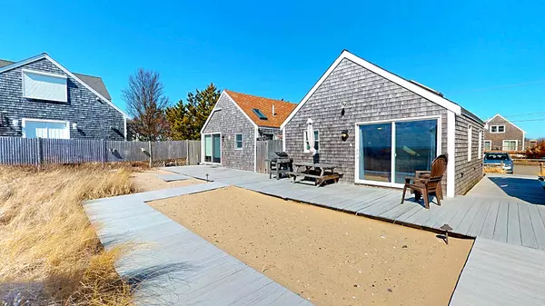 Truro, MA 02666,596 Shore Road #G