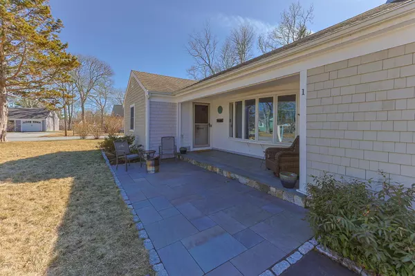 South Yarmouth, MA 02664,1 Almira Road