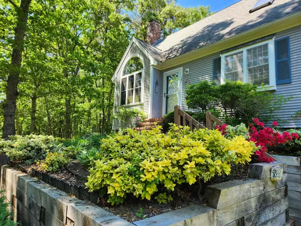 19 Mutiny Way, Mashpee, MA 02649