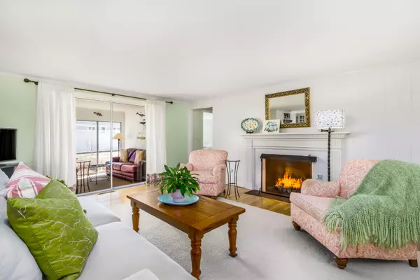 South Yarmouth, MA 02664,25 Augusta Way