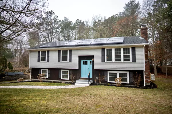 37 Bent Tree Drive, Centerville, MA 02632